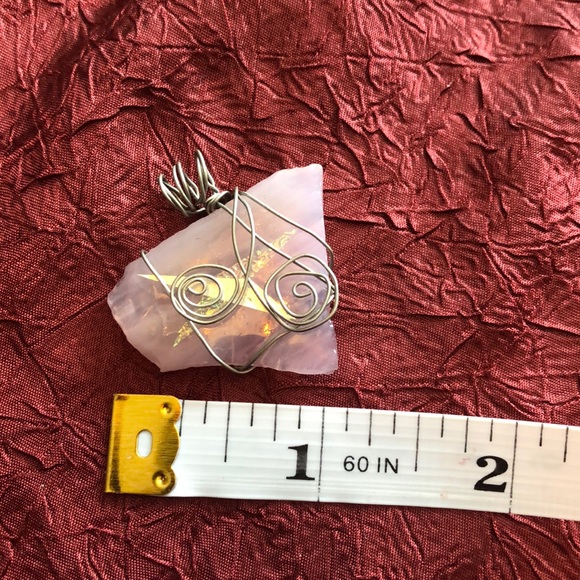 Bundle of hand polished glass art & wire pendants. - Picture 8 of 13